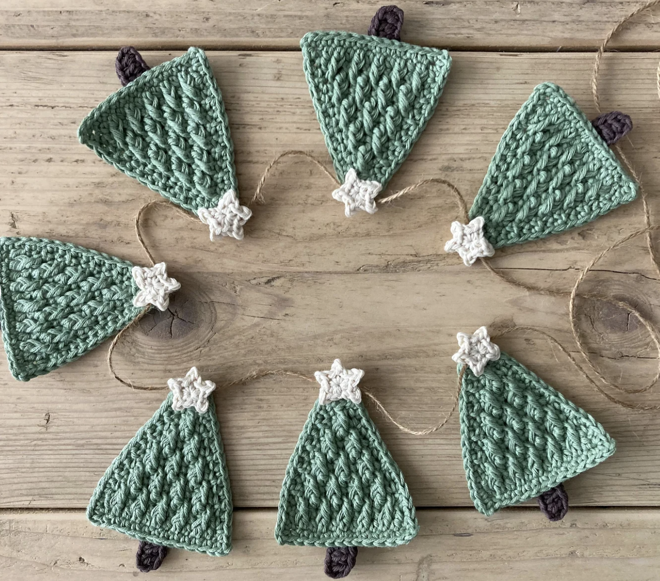 Christmas Tree Decoration Pattern